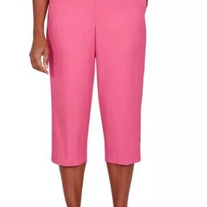 Pink clamdigger style capri size 10P